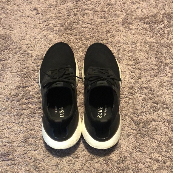 Adidas Ultraboost - Picture 4 of 4